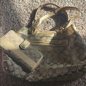 Gold/Tan Coach Handbag with matching Wallet!
